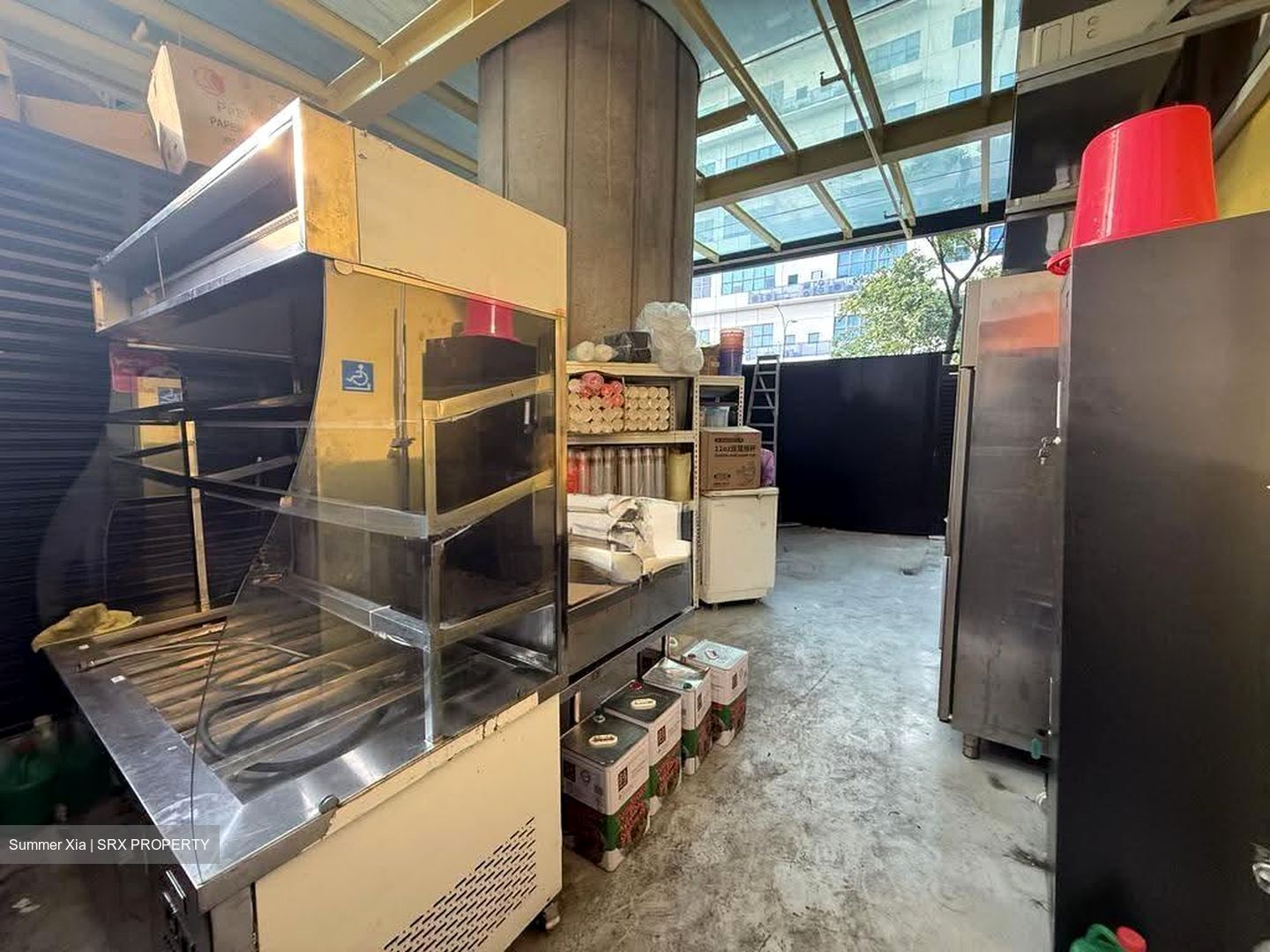 Tradehub 21 (D22), Retail #630132611
